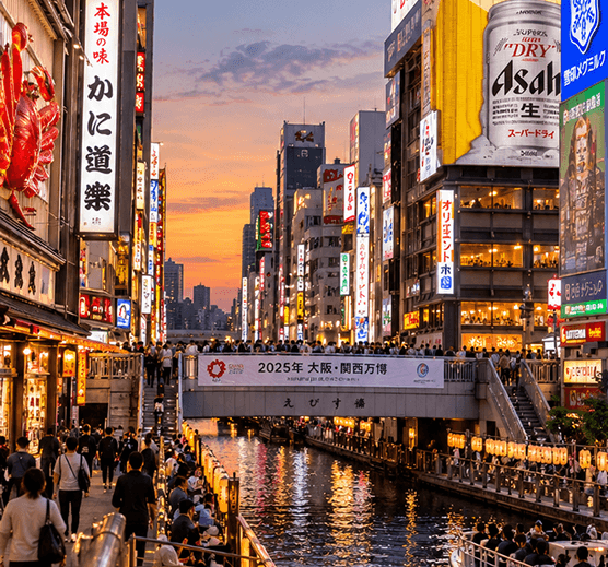 Monte Fuji e pagode Chureito ao pôr do sol com cerejeiras
